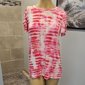 Lularoe Pink And White Tie Dye Olive Tee!!